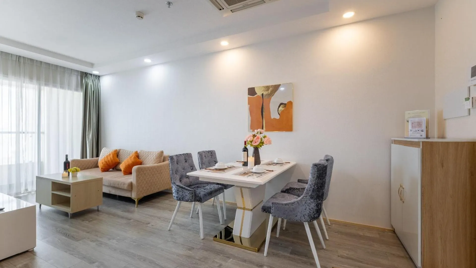 Terra Royal Apartment D3 - 1 2 Bedroom At City Center Ho Chi Minh City 0*,