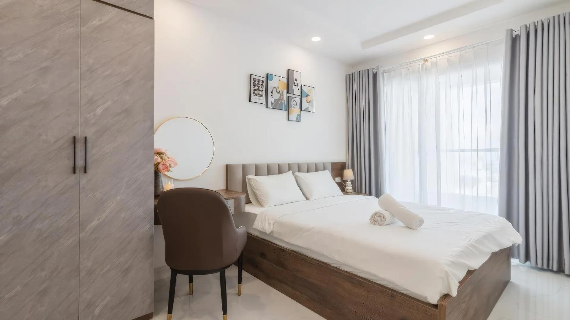 Terra Royal Apartment D3 - 1 2 Bedroom At City Center Ho Chi Minh City