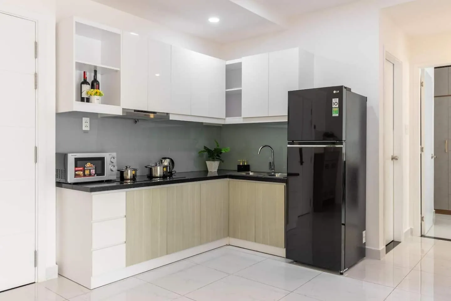 Terra Royal Apartment D3 - 1 2 Bedroom At City Center Ho Chi Minh City