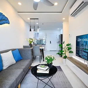 Apartment Bearshouse - Terra Royal, Ho Chi Minh City
